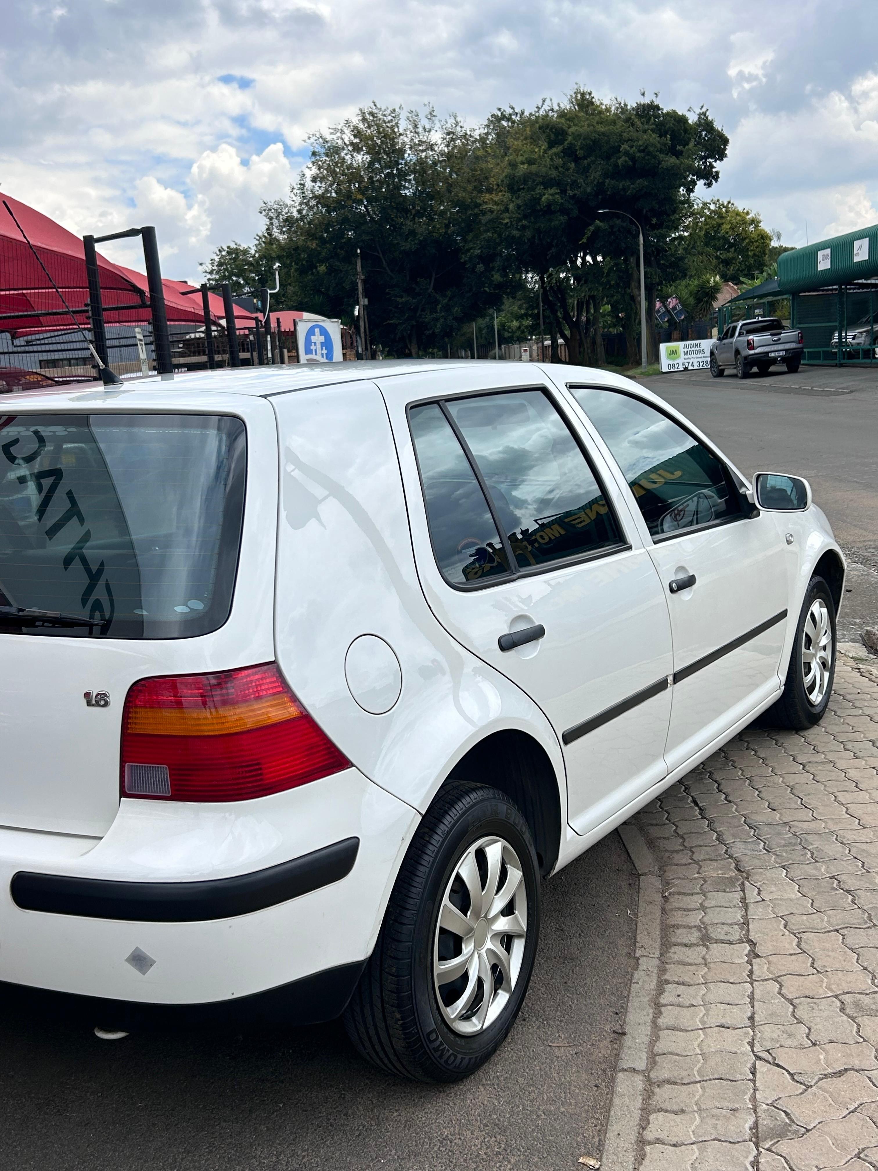 2003 Volkswagen Golf 4 1.6i thumbnail