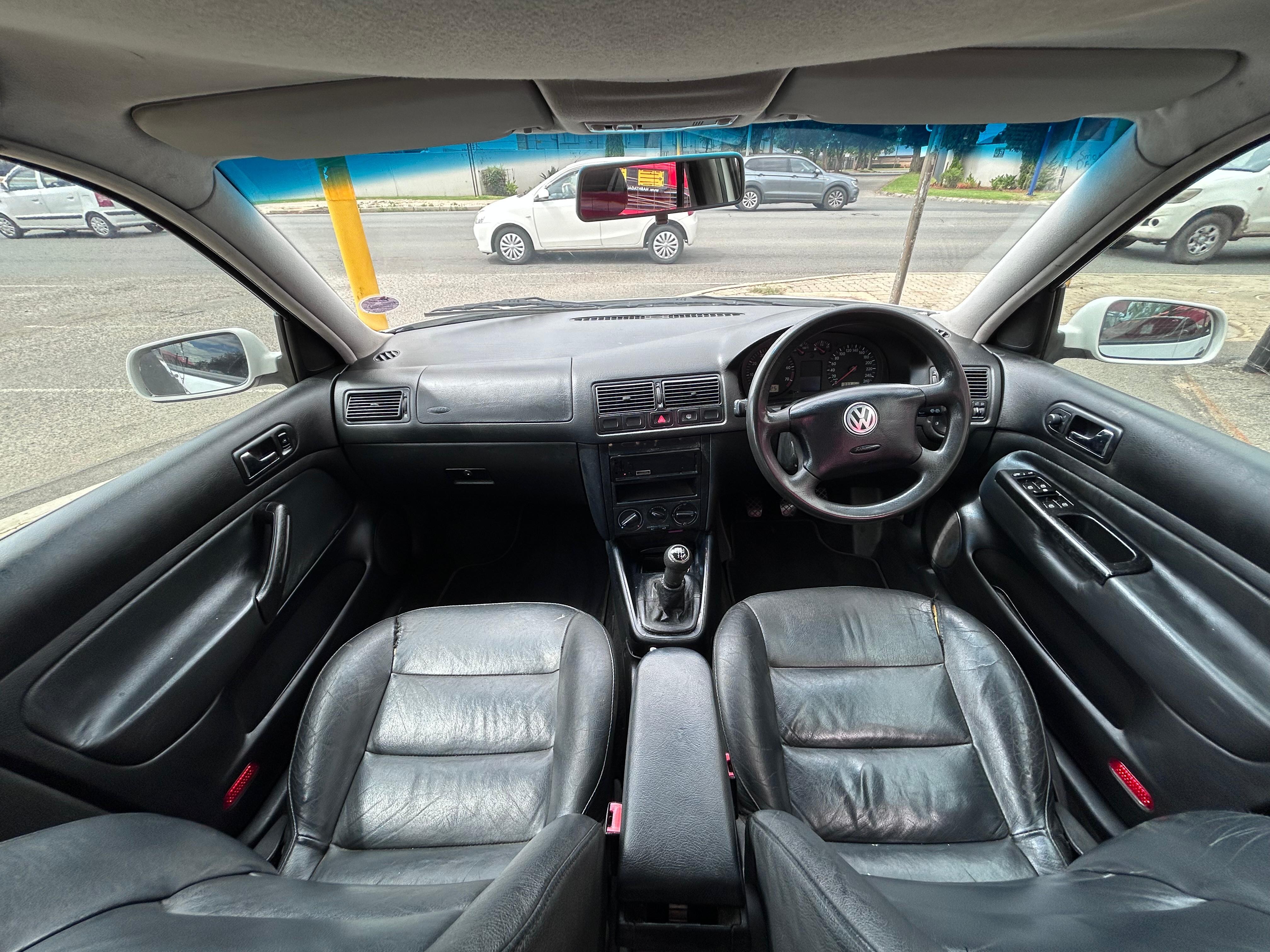 2003 Volkswagen Golf 4 1.6i thumbnail