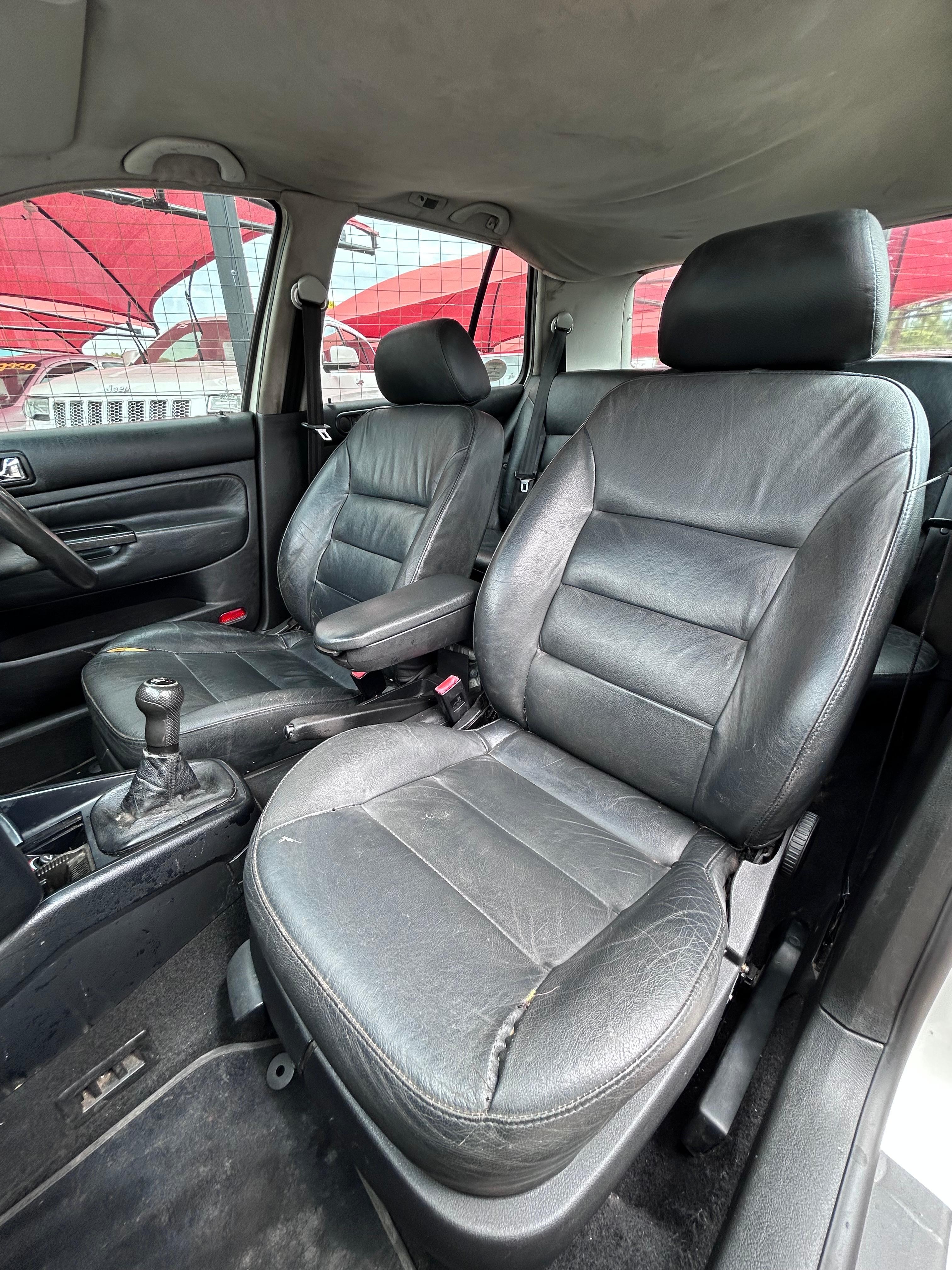 2003 Volkswagen Golf 4 1.6i thumbnail