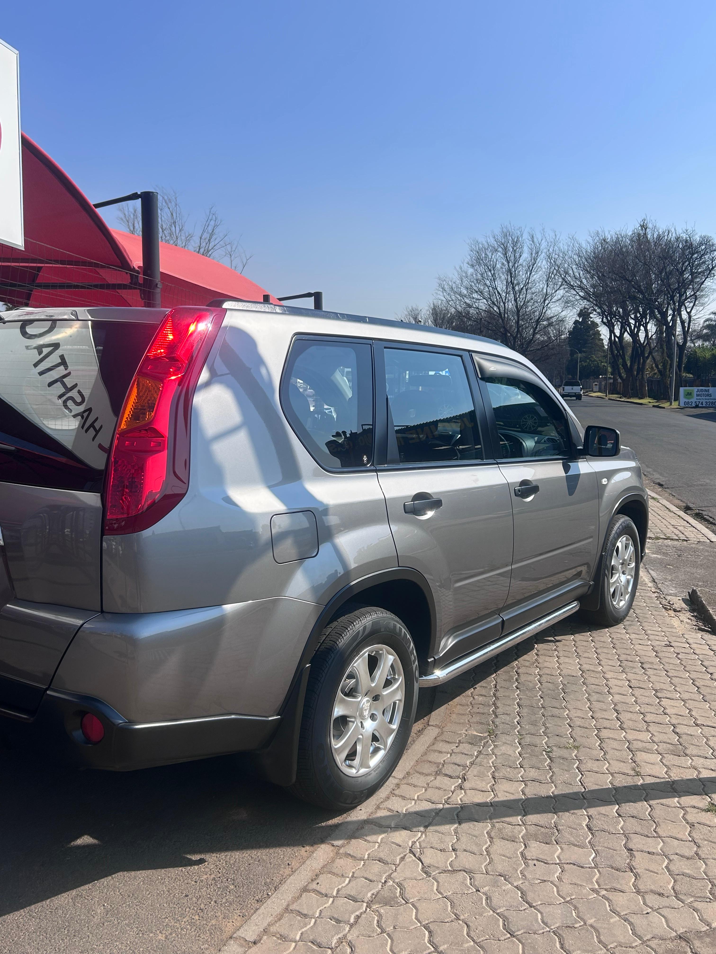 2008 Nissan X Trail 2.0 XE 4X2 thumbnail