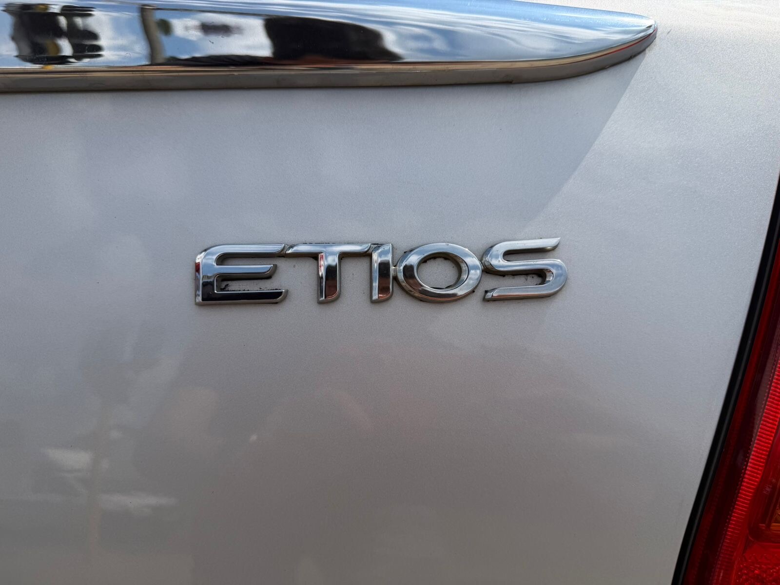 2012 Toyota Etios 1.5 XS 5Dr thumbnail