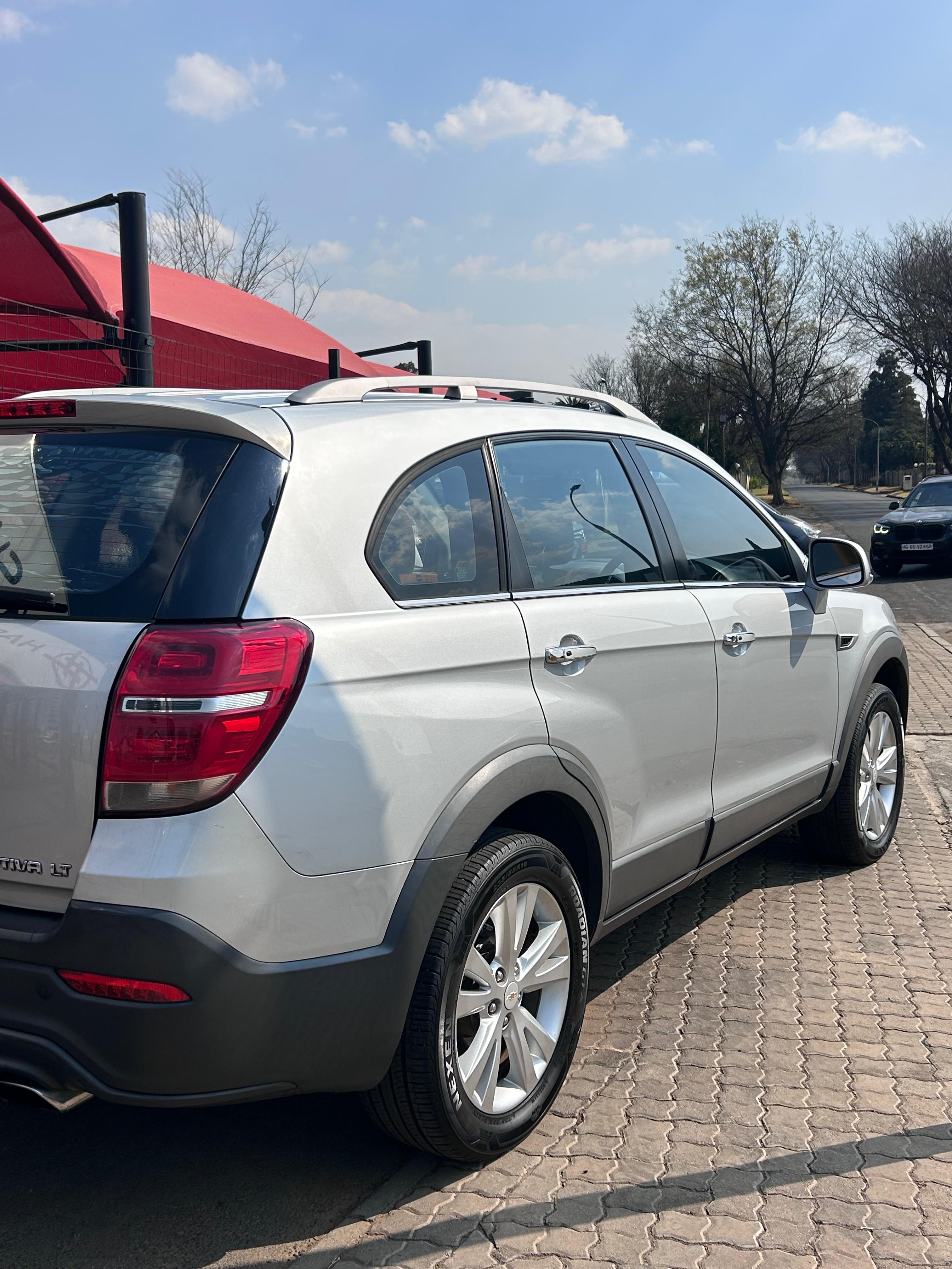 2014 Chevrolet Captiva 2.2 LT A/T 7 Seater  thumbnail