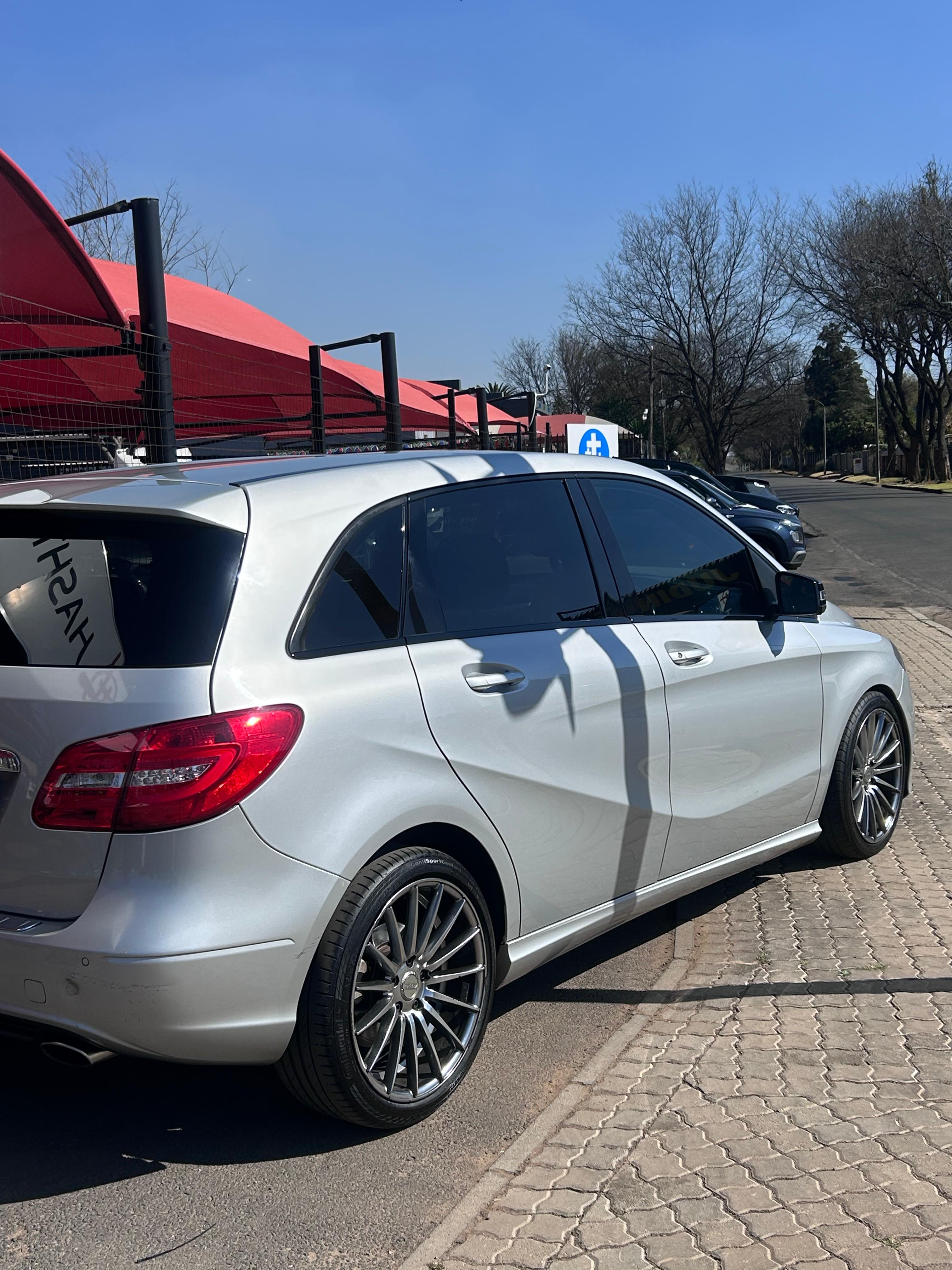 2014 Mercedes-benz B200 BE A/T  thumbnail